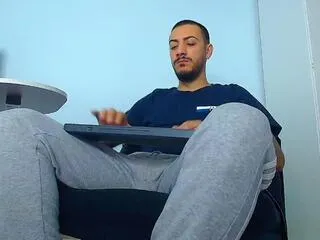 andrew_bannerr on Flirt4Free