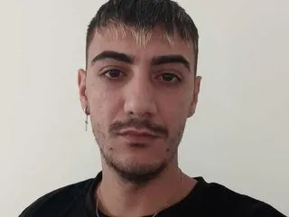 andrew_bannerr on Flirt4Free