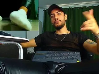 andrew_bannerr on Flirt4Free