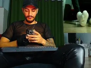 andrew_bannerr on Flirt4Free