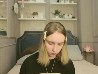 beverly_gomes on Flirt4Free 