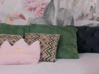 Freechat blair_wonder on Flirt4Free