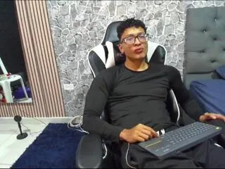 chriss_jones on Flirt4Free