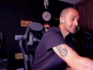 daamian_cox from Flirt4Free