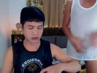 Offline daven_steele_derik_logan on Flirt4Free