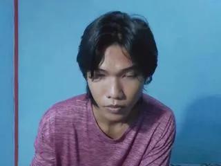 divin_sun from Flirt4Free