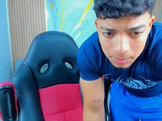 Offline donald_loyal on Flirt4Free