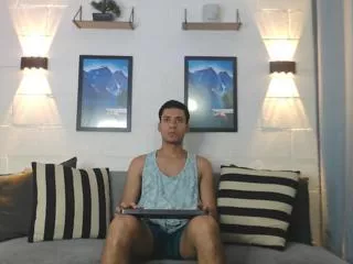 Offline dylan_athens on Flirt4Free