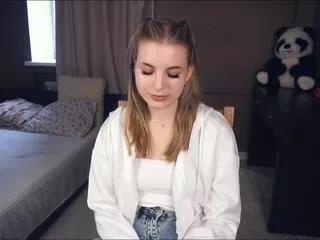 edyth_breed on Flirt4Free