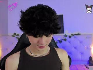 elliot_soleil from Flirt4Free