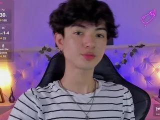 elliot_soleil from Flirt4Free