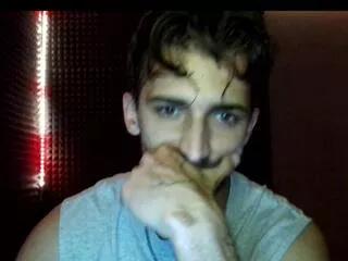 elliot_watson from Flirt4Free
