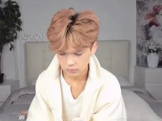 Offline felix_del_rey on Flirt4Free