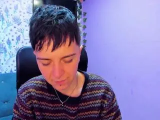 Away hanna_plu on Flirt4Free