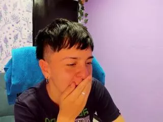 Away hanna_plu on Flirt4Free