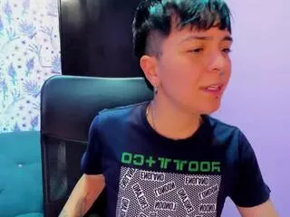 Away hanna_plu on Flirt4Free