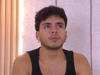 Offline jordan_rodriguezz on Flirt4Free