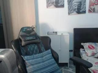jusstin_i from Flirt4Free