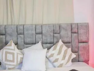 Freechat karolina_reales on Flirt4Free