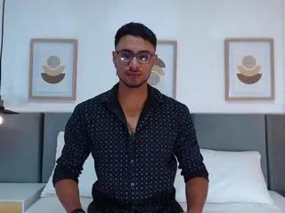 liiam_garcia from Flirt4Free