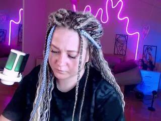 lizzy_shine from Flirt4Free