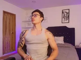 Freechat lucian_noir on Flirt4Free