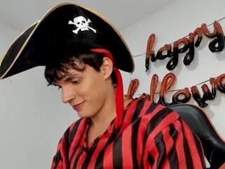 Offline matteo_costa on Flirt4Free