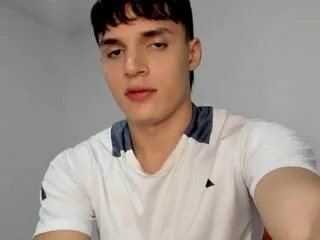 Offline matteo_costa on Flirt4Free