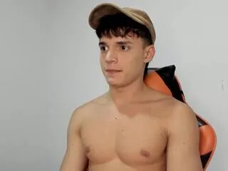 Offline matteo_costa on Flirt4Free