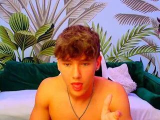 matthew_bieber from Flirt4Free