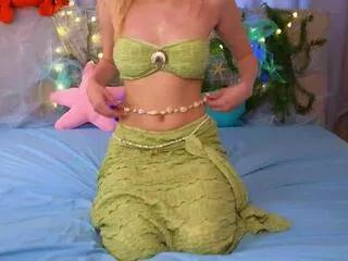 mattie_andrews from Flirt4Free