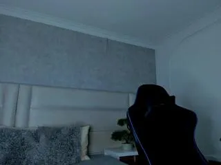 Offline michael_reinolds on Flirt4Free