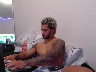 miike_thomson from Flirt4Free