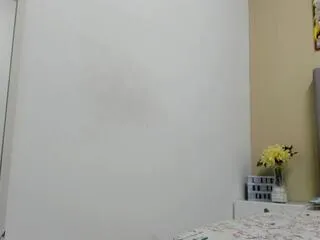 milu_owen — Freechat on Flirt4Free