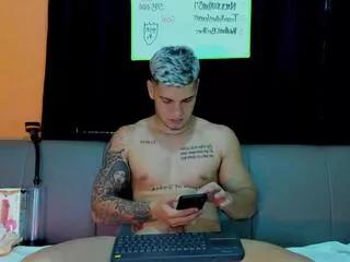 niick_kollins from Flirt4Free
