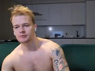 Freechat pashka_x on Flirt4Free