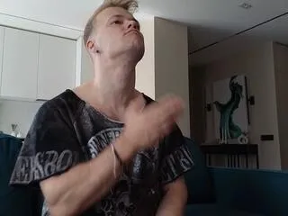 Freechat pashka_x on Flirt4Free