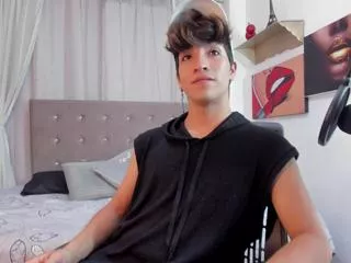 Freechat sean_collinss on Flirt4Free