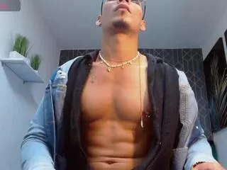 Offline seann_black on Flirt4Free
