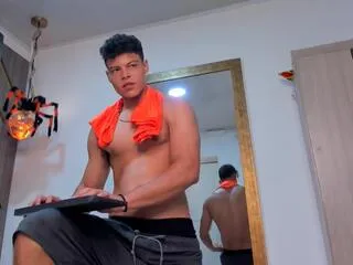 Offline taylor_brooks on Flirt4Free