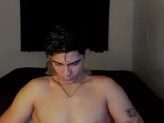 Offline zack_bonett on Flirt4Free