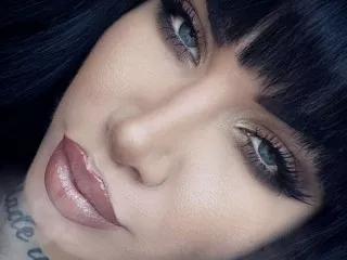 ElektraSheDemon from Streamate