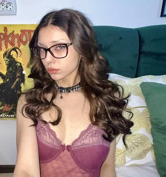 InnaMoratis from Streamate