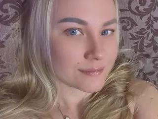 LanaBlondeBush from Streamate