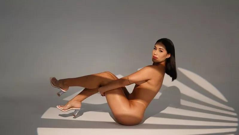 Macarena_Sanders from Streamate