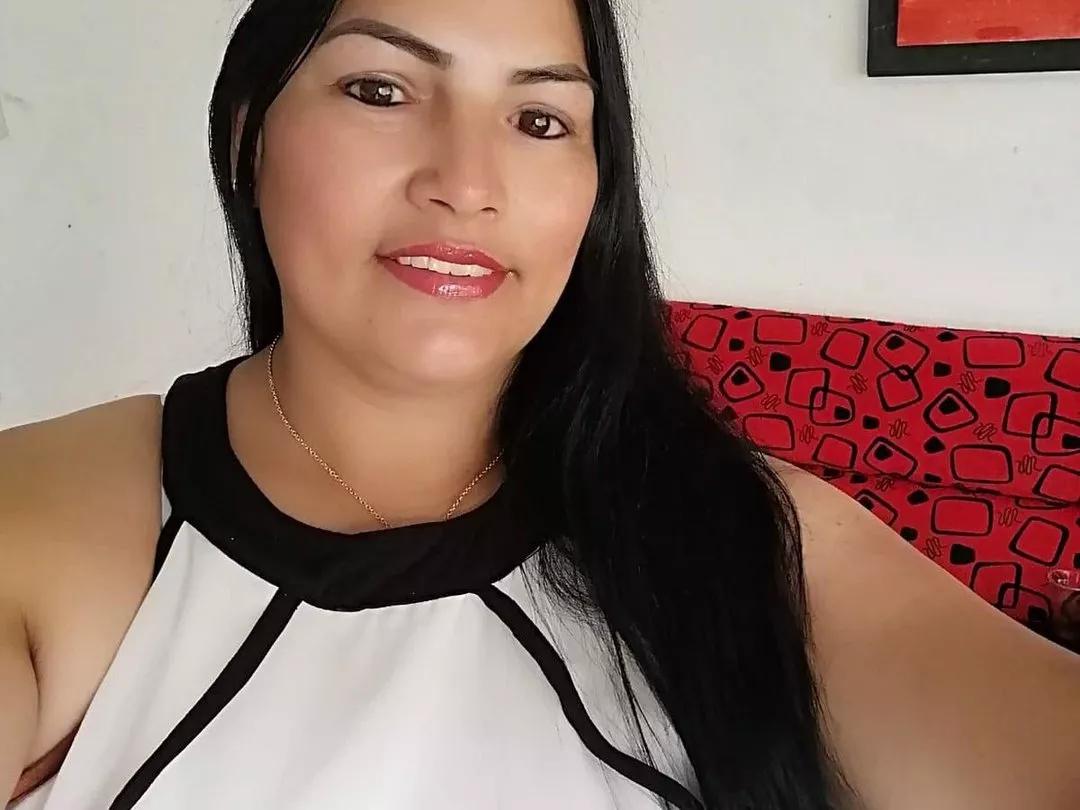 PENELOPELEWIS40 from Streamate