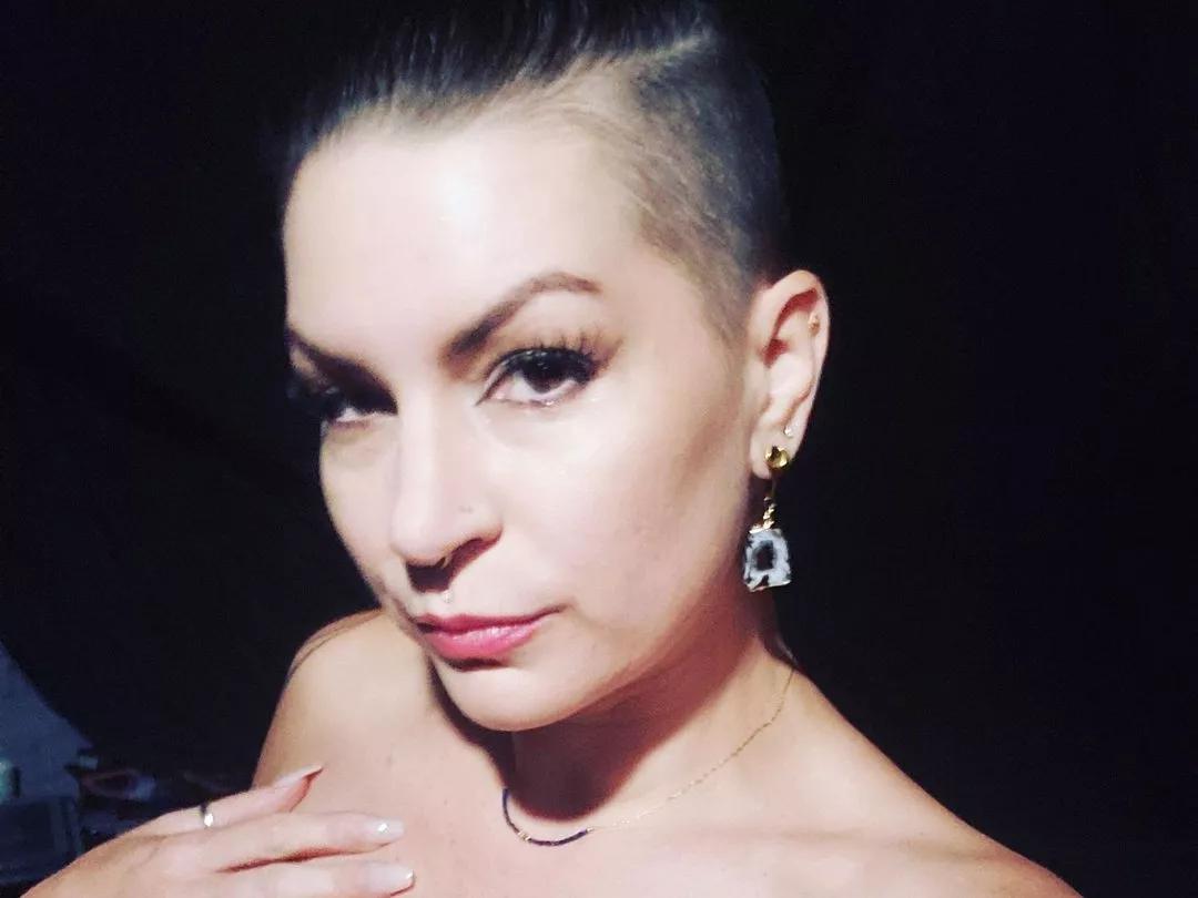 TheeLadyKatrina from Streamate