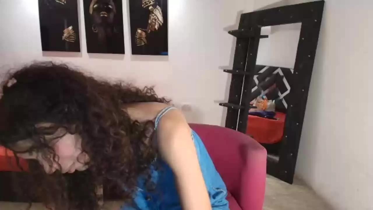 cottoncheekyTS from Streamray