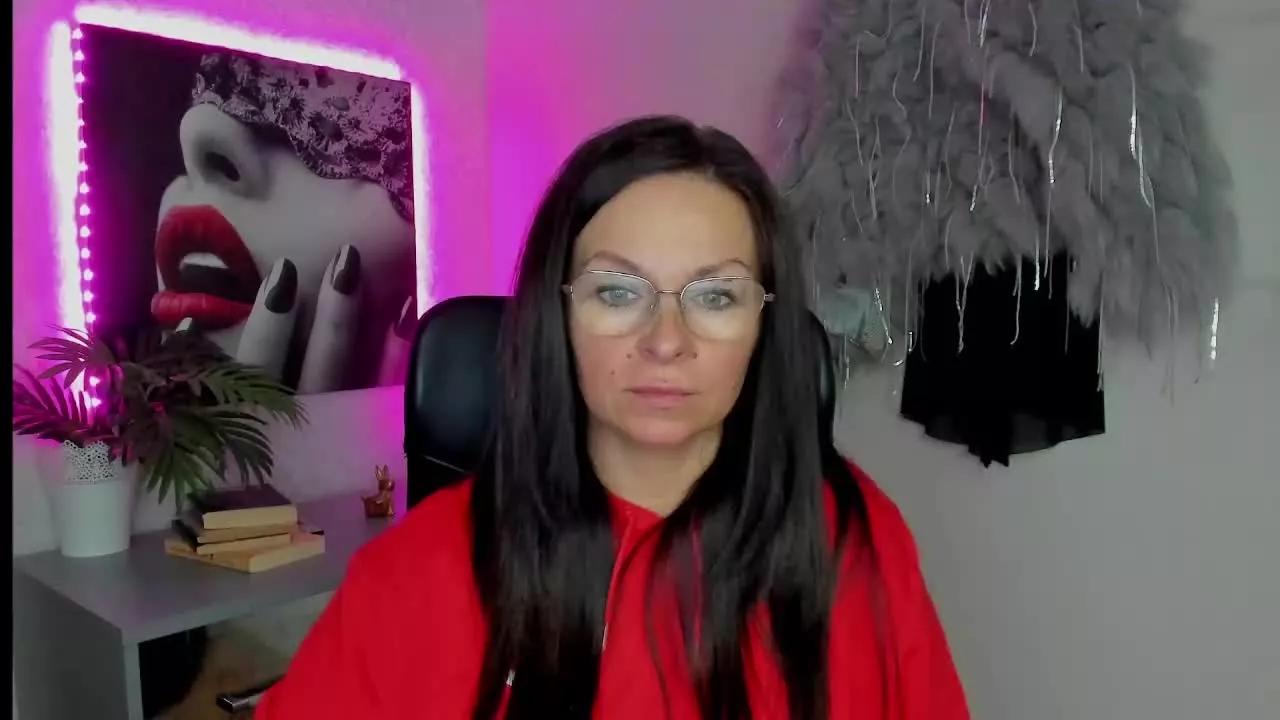 HelenTasty from Streamray