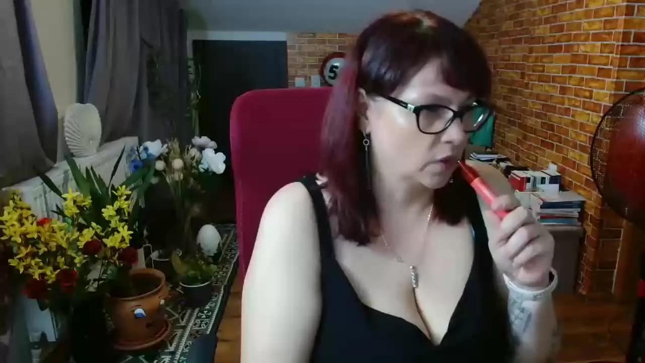 hellen37 from Streamray